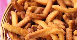 De Petits Biscuits Sales Frits Malgaches A Grignotter Pour L Apero Recettes De Cuisine Pigeon Recette Cuisine