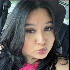 got my bangs cut (for real)💗 hehe i was wearing clip ins before🙈🤥