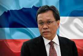 Datuk seri panglima shafie bin apdal (jawi: Shafie Apdal Kekal Ketua Menteri Sabah Miliki Majoriti