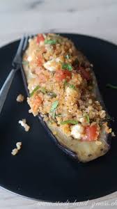 Rezept Gefullte Auberginen Mit Bulgur Feta Und Gemuse Vegetarisches Sommerrezept Grillbeilage Gesund Essen Gefullte Auberginen Auberginen Rezepte