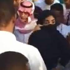 السعودية: فيديو تحرش جنسي بفتاتين يواجه بالاستياء ويشعل نار الجدل