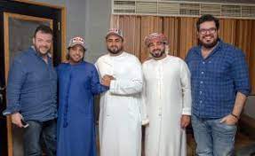 عيضة المنهالي يستعد لإطلاق ألبومه الثالث و نافورة دبي تتراقص على أغنيته تولهت أنا لصوتك فوجئ زائروا نافورة دبي الشهيرة التي تتراقص ع chef jackets fashion blog