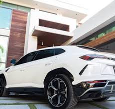 Mansory certainly thinks so, and they came up with a unique example called venatus that the rear end design of the urus venatus is even more radical. Lamborghini Urus Mansory Venatus 810 Ps Neu Kaufen In Hechingen Bei Stuttgart Preis 446250 Eur Int Nr 20 274 Verkauft