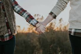 Take this boyfriend quiz to find out how well you really know the man in your life. How Well Do You Know Me Questions 25 Questions For Couples To Quiz Each Other Betterhelp
