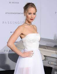 The actress tied the knot to art dealer cooke a source told people the bride wore a dior dress for her big day. Jennifer Lawrence Wedding To Cooke Maroney Food Guests Dress