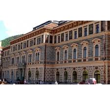 Realizările de peste șapte decenii sunt, fireşte, rezultatul muncii stăruitoare desfăşurate de cadrele. FacultÄÈi ProgramÄ Èi Locuri Meditatii Medicina Ro