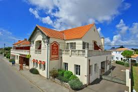 Find 43 traveller reviews, 9,844 candid photos, and prices for motels near bois de la chaise in noirmoutier en l'ile, france. Hotel Du Bois De La Chaize Hotel A Noirmoutier Gites Hotels Et Campings De Vendee Avec Vendeens Com