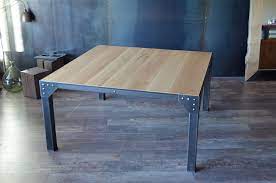 table de repas carree pour 8 personnes table a manger de style industriel sur mesure industrial meub table de repas carree table carree table carree bois