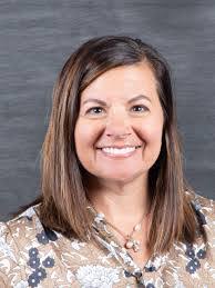 Tracy Lewinski's Instagram, Twitter & Facebook