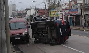 It lies just south of the capital city buenos aires, in the great. Lanus Choque Y Vuelco En Pleno Centro En La Zona Oeste Del Partido Datosur
