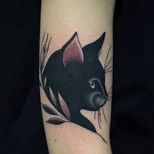 Un Chat Noir Aussi Beau Ne Peut Pas Porter Malheur Tatouage Chat Tatouage De Chat Noir Tatouage Noir