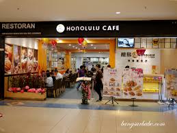 We do not have halal cert in the restaurant because we have a bar that serves alcohol. Honolulu Cafe Sunway Pyramid Bangsar Babe
