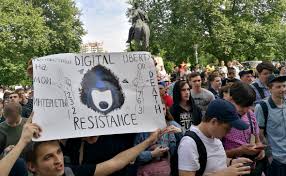 Шествие в поддержку алексея навального начнется в 14 часов 23 января от площади у входа на стадион «динамо», сообщили 66.ru в местном штабе политика. Progulka I Zaderzhaniya Kak Proshel Miting Oppozicii V Krasnodare Krasnodar Rbk