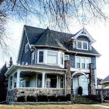 Architecture Archi Ologie Beautifulhouseoldandnew Houseportrait Oldhouselove Oldhousecharm Victorian Homes Victorian Style Homes Pretty House