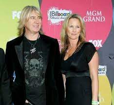 Joe Kristine Elliott Famousfix Com Post