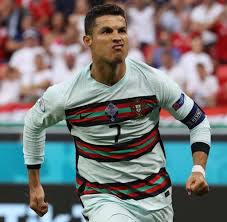 Den fußball europameisterschaft 2021 spielplan könnt ihr euch mit klick auf folgendes bild auch als pdf abspeichern und damit mit euren freunden möglicherweise ein internes tippspiel starten. Em 2021 Portugal Besiegt Ungarn Ronaldo Nun Alleiniger Rekordtorschutze Welt