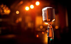 Karaoke @ the Gallery