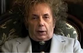 Produtor dos Beatles morre na prisão, de Covid-19