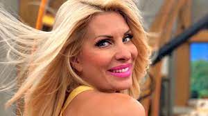 In 2010, forbes ranked mene. Elenh Menegakh Ayto Einai To Treiler Ths Ekpomphs Ths