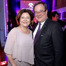 We did not find results for: Markus Soder Das Ist Seine Tochter Gloria Gala De