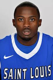 Who was the better high school basketball player, Mike McCall Jr. or Reggie  Smith?