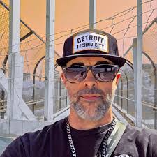 Max Hebert's Instagram, Twitter & Facebook