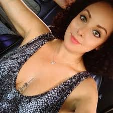 Melissa West's Instagram, Twitter & Facebook