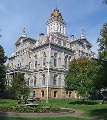 The Stately Courthouse Newark Ohio Newark Ohio St Albans Newark