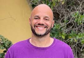 Chris Irons's Instagram, Twitter & Facebook