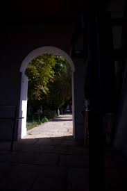 Sărbătorirea hramului a debutat duminică, 20 mai 2018, când, în biserica parohiei, a fost săvârşită slujba vecerniei unită cu litia. File Biserica Sf Imparati Constantin Si Elena 1876 1881 Sat Barcanesti Comuna Barcanesti Intrare In Curte Jpg Wikimedia Commons