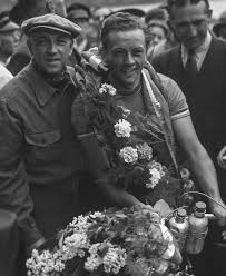 Mars proudly makes the treats, nutritious meals, & many of your favorite products for over 100 years. Datei Jean Goldschmit Ronde Van Nederland 1948 Anefo Snikkers Crop 1 Jpg Wikipedia