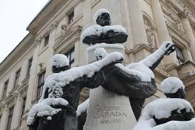 Maybe you would like to learn more about one of these? Bancherul Raiffeisen Banca Pentru Locuinte A Fost O Escrocherie Acuza Clientii