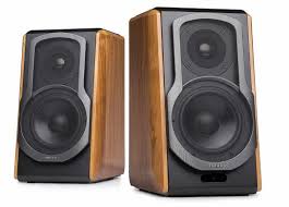 Best Studio Monitor Speakers In 2020 Bookshelf Speakers Bookshelf Speakers Speaker Studio Monitors
