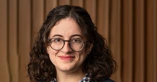 Leanne Gale's Instagram, Twitter & Facebook