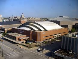 Despite a report from sports business daily stating that the milwaukee bucks were in advanced negotiations with financial services technology company fiserv for the naming rights to the new arena, no deal is forthcoming. Nba Milwaukee Bucks Herb Kohl S Plan For New Arenadilemma X