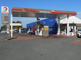 The gare de bourges is a railway station serving the town bourges, cher department, central france. Garage Payneau Station Service Total A Bournezeau En Vendee 85