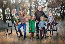 Ferrell Roseville Family Photographer Enchanted Blog Family Studio Photography Family Photoshoot Family Posing