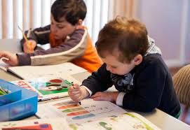 Los niños con síndrome de asperger se caracterizan por tener áreas de especial interés. Como Integrar A Ninos Con Autismo O Asperger A Escuelas Regulares