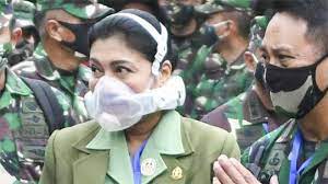 Diah erwiany adalah anak seorang jenderal (purnawirawan) dan sempat viral karena masker. Melongok Masker Canggih Istri Ksad Andika Perkasa Nasional Tempo Co