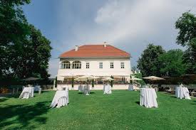 From wikimedia commons, the free media repository. Schloss Maria Loretto Eventlocations Klagenfurt