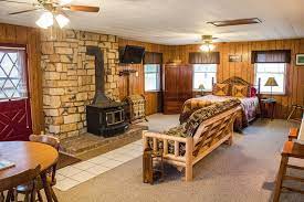 Book grand bear resort at starved rock, utica on tripadvisor: The 10 Best Utica Cabins Homes With Photos Tripadvisor Apartments In Utica Il