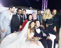 وعرض لمحمد على رزق مسلسل إسعاف يونس، بطولة محمد أنور، سارة سلامة، هشام محمد شرف، محمد علي رزق، إيمان السيد، منة عرفة، هناء الشوربجي، أحمد محارب، حسين حجاج، وآخرين، ومن إخراج معتز التوني، وتدور أحداثه في إطار كوميدي. Ù…Ø­Ù…Ø¯ Ø¹Ù„ÙŠ Ø±Ø²Ù‚ ÙˆØ²ÙˆØ¬ØªÙ‡