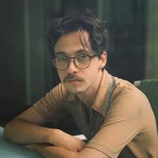 Alexander Wren's Instagram, Twitter & Facebook