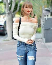 Taylor swift pictures and photos. Pictures Of Taylor Swift In Tight Blue Jeans There Is An Entire Sub Devoted To Taylor Swift S Butt Wirda S Update