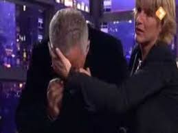 De vries was shot in the head in amsterdam on tuesday. Joran Van Der Sloot Gooit Wijn In Gezicht Peter R De Vries Youtube