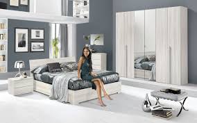 Donatella Camera Da Letto Completa Con Letto Contenitore Donatella E La Soluzione Pratica E Sobria Per Sfruttare Al Meglio Lo Spazio Della Stanza E Mantenere L Ordine Grazie Ai Pezzi Che La Compongono