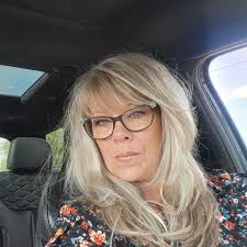 Who is boarding horses in DuQuoin or near DuQuoin?