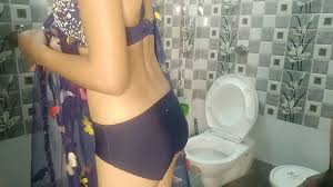 Desi indian savita First time fucking in bathroom With hindi sexy audio Xxx  Video 2025