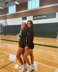 surprise! i play vball too🤪