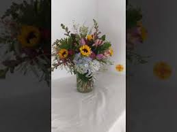 Pin By New Mexico Flower Company On Everyday Flower Arrangements Unique Flower Arrangements Flower Arrangements Flower Delivery